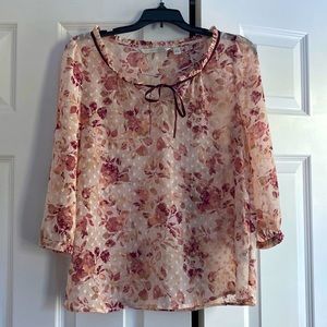 Beautiful Lauren Conrad Blouse ✨